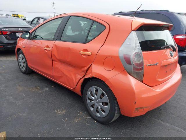 Toyota Prius c Two Image 3