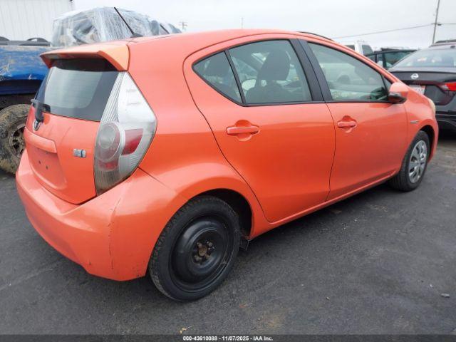 Toyota Prius c Two Image 4