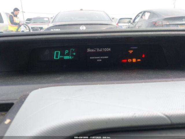 Toyota Prius c Two Image 11