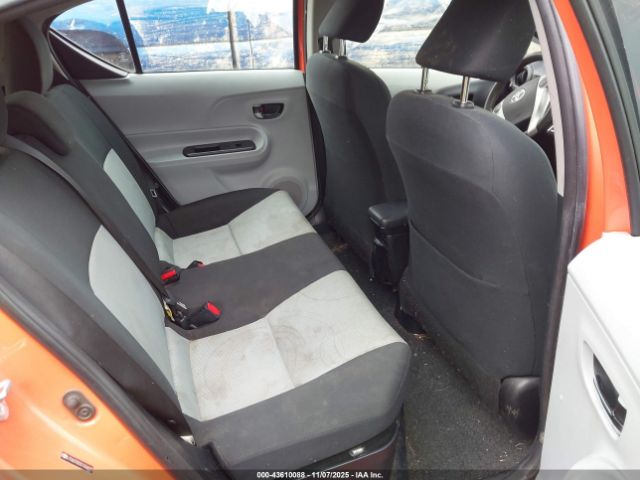 Toyota Prius c Two Image 5