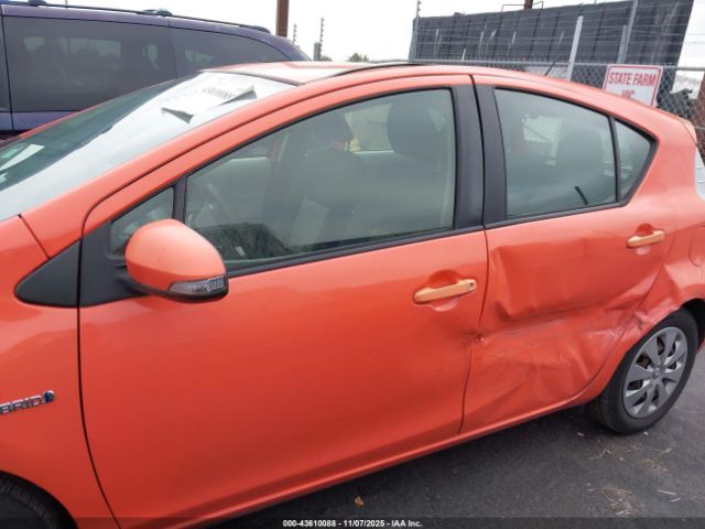 Toyota Prius c Two Image 16