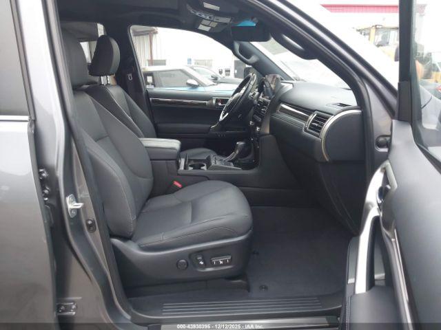 Lexus Gx Premium Image 8