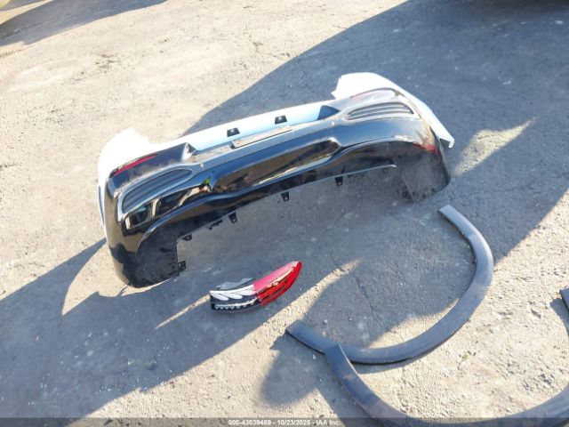 Mercedes-Benz EQS Image 12