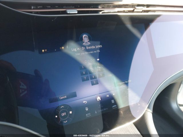 Mercedes-Benz EQS Image 17