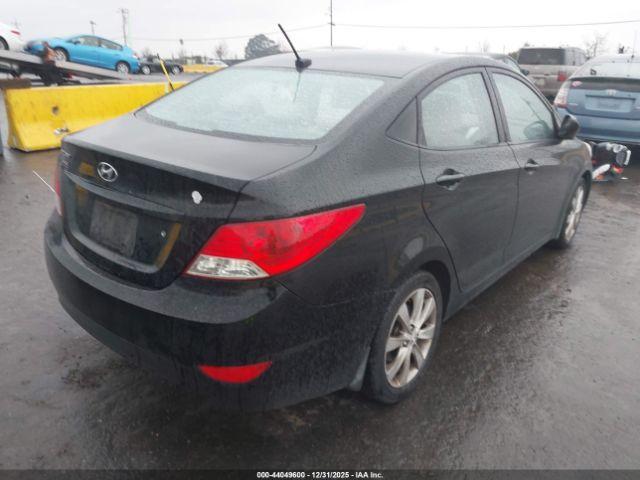 Hyundai ACCENT Gls Image 11