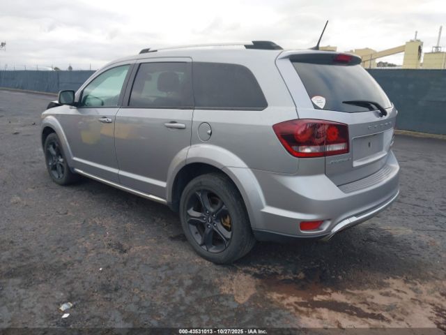 Dodge Journey Crossroad Image 2