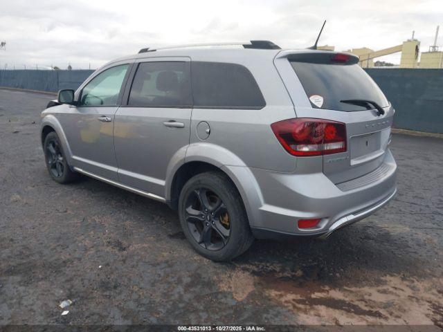 Dodge Journey Crossroad Image 2
