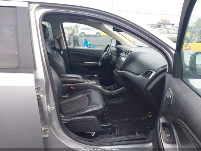 Dodge Journey Crossroad Image 4