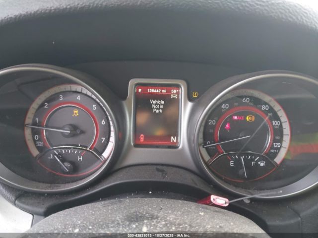 Dodge Journey Crossroad Image 3