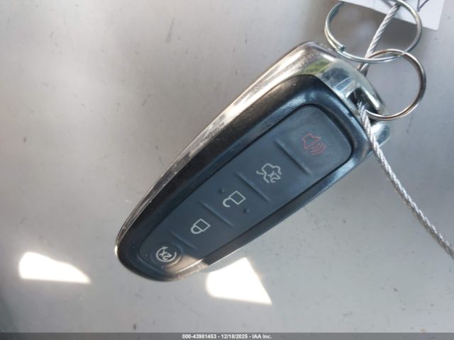 Ford Edge Limited Image 8