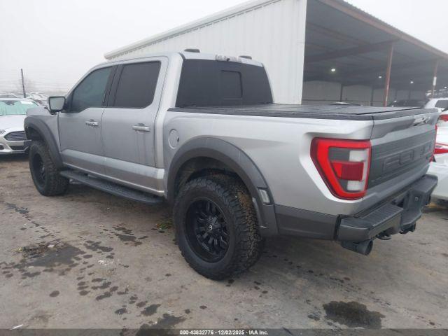 Ford F-150 Raptor Image 11