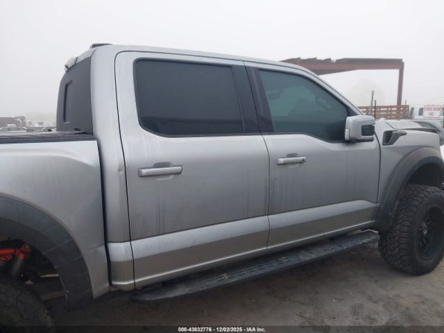 Ford F-150 Raptor Image 5