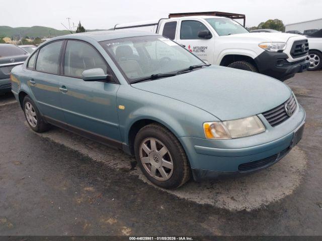  Salvage Volkswagen Passat