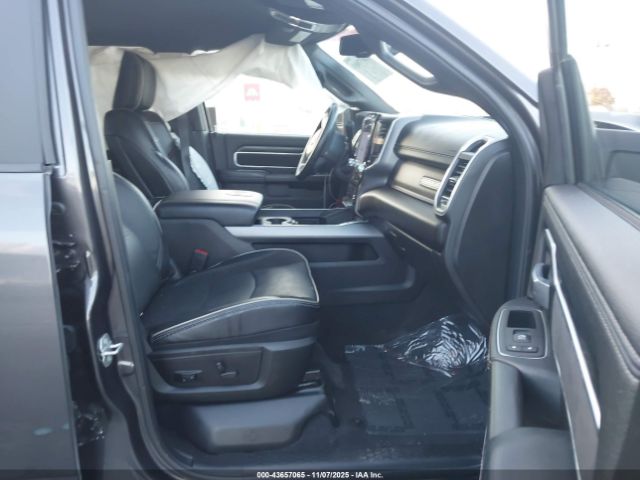 Ram 2500 Laramie  4x4 6'4 Box Image 17