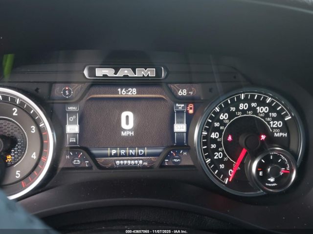 Ram 2500 Laramie  4x4 6'4 Box Image 11