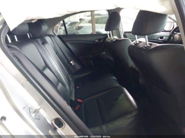Acura TSX 2.4 Image 12
