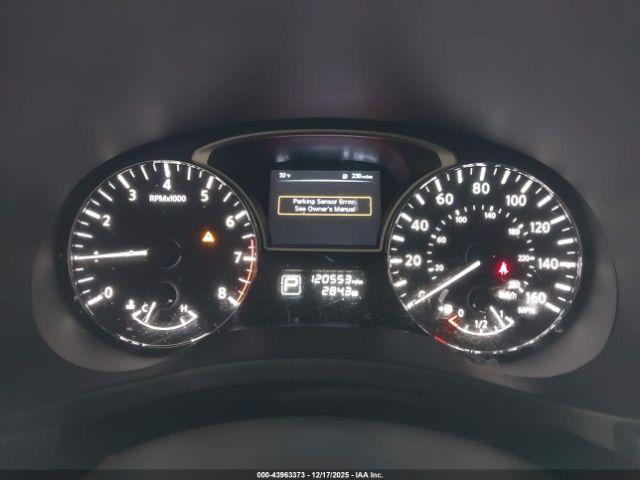 Nissan Pathfinder Image 4