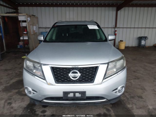 Nissan Pathfinder Image 7