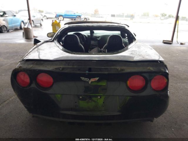 Chevrolet Corvette Image 14