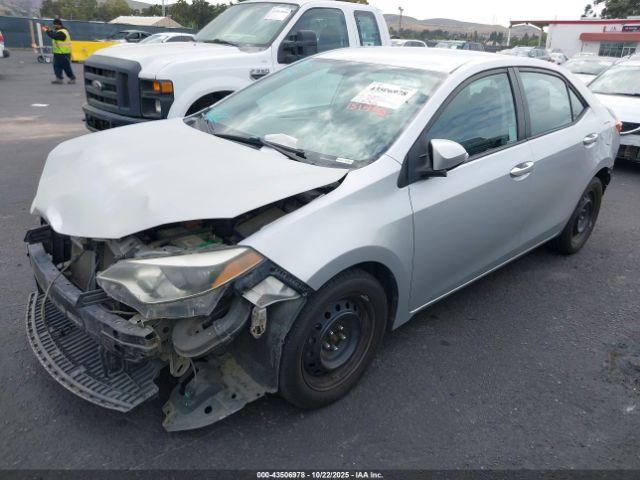 Toyota Corolla S Image 11