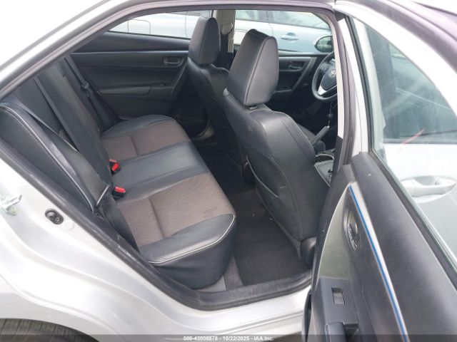 Toyota Corolla S Image 8