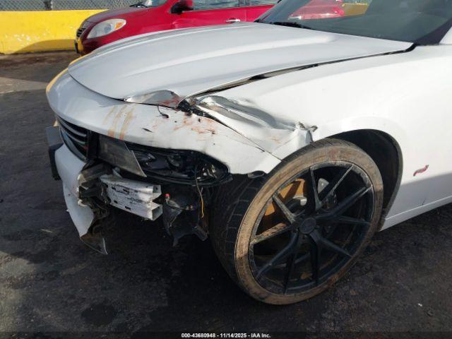 Dodge Charger Se Image 13