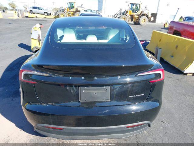 Tesla Model 3 Long Range All-wheel Drive Image 10
