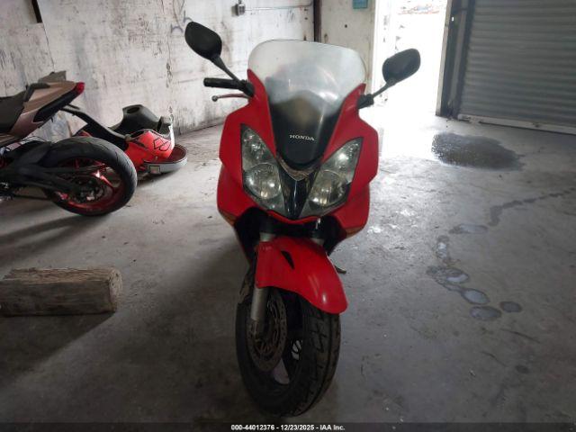 Honda Vfr800 A Image 8