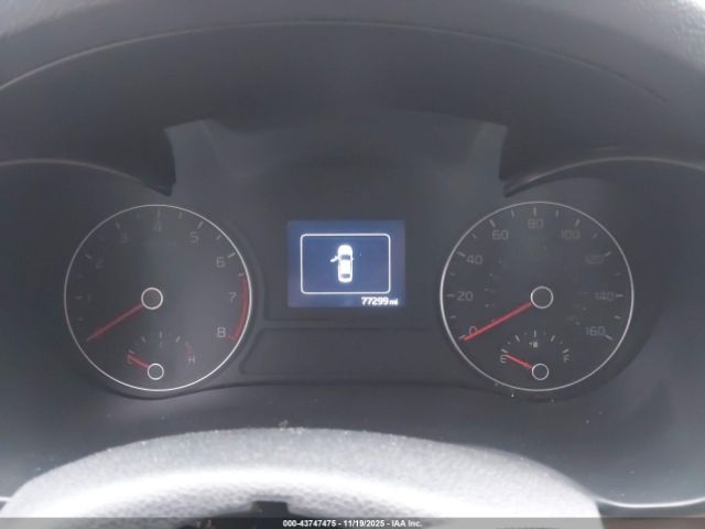 Kia Optima Lx Image 7