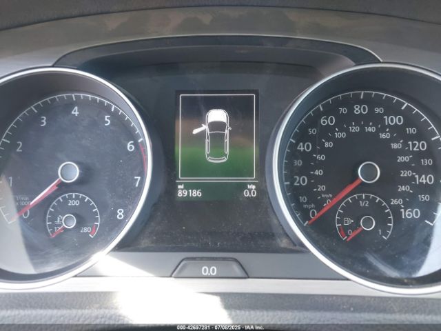 Volkswagen Golf Image 6