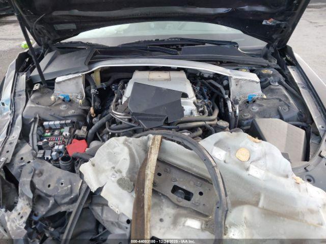 Cadillac CTS-V Image 12