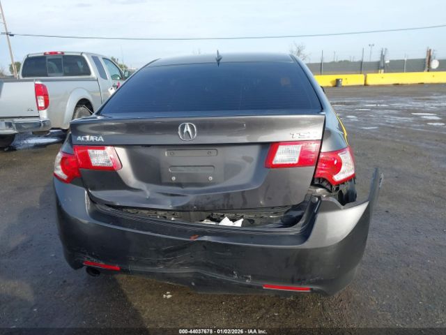 Acura TSX Image 16