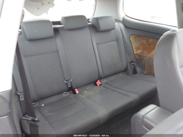 Volkswagen Rabbit S Image 11