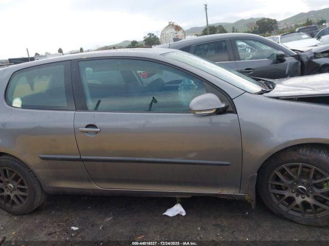 Volkswagen Rabbit S Image 6