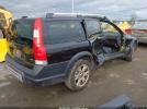 Volvo XC70 2.5t Image 3