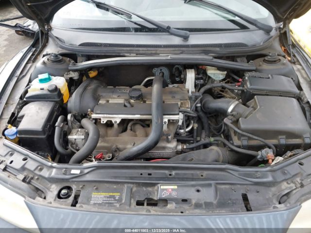 Volvo XC70 2.5t Image 7