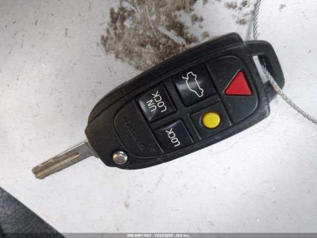 Volvo XC70 2.5t Image 9