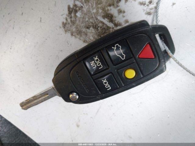 Volvo XC70 2.5t Image 9