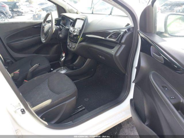 Chevrolet Spark 1lt Cvt Image 12