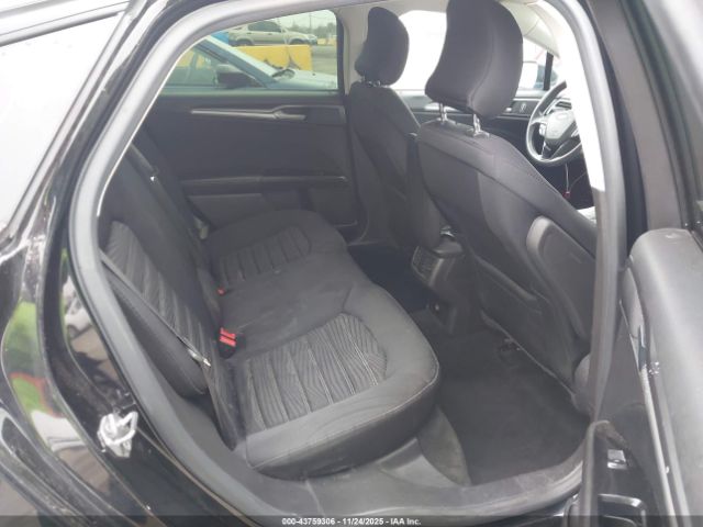 Ford Fusion Se Image 11