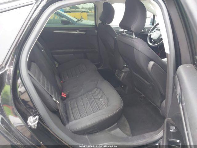 Ford Fusion Se Image 11