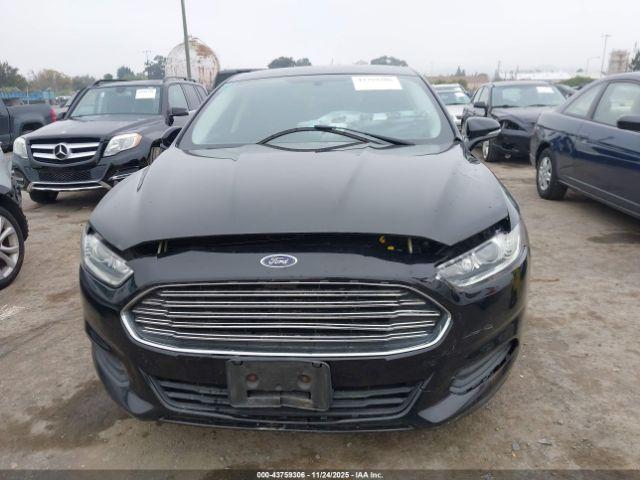 Ford Fusion Se Image 4
