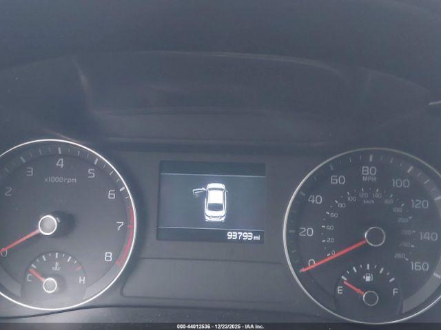 Kia Forte Lxs Image 10