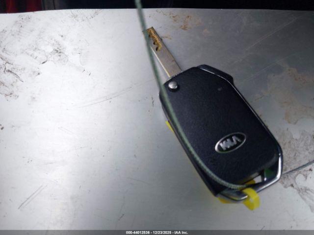 Kia Forte Lxs Image 13