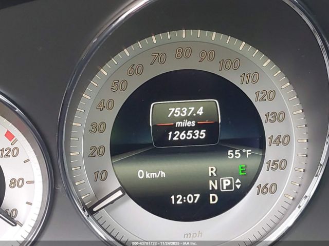 Mercedes-Benz GLK Image 10