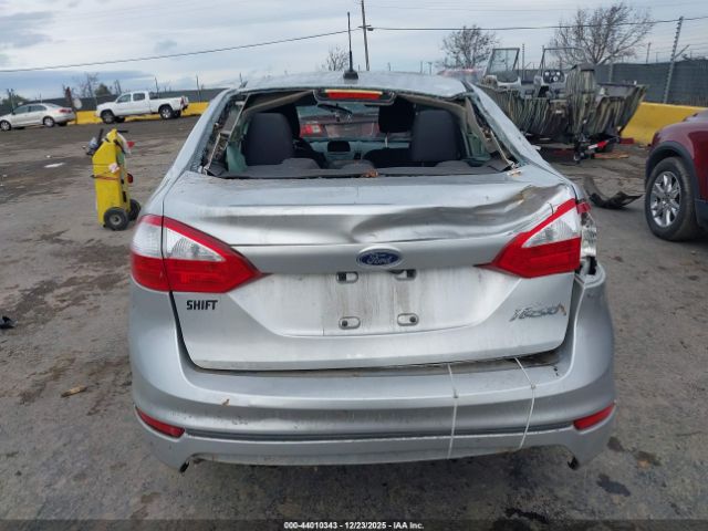 Ford Fiesta S Image 12