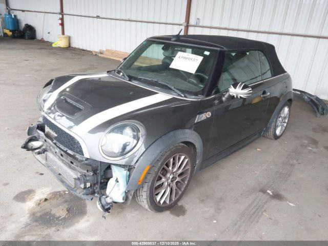 MINI Convertible Cooper S Image 17