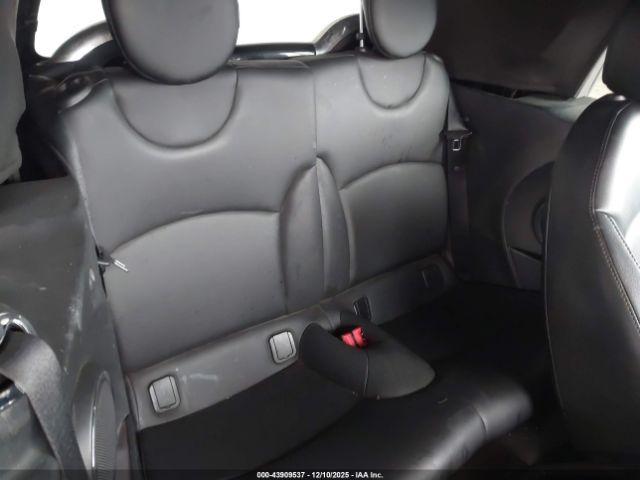 MINI Convertible Cooper S Image 6