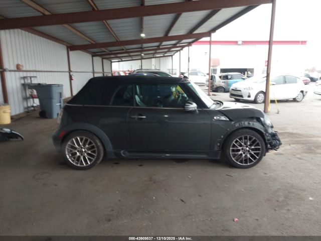 MINI Convertible Cooper S Image 9