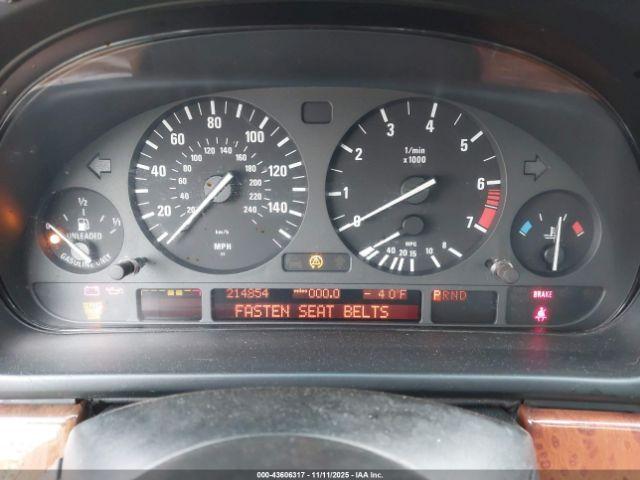 BMW 5 Series Image 6